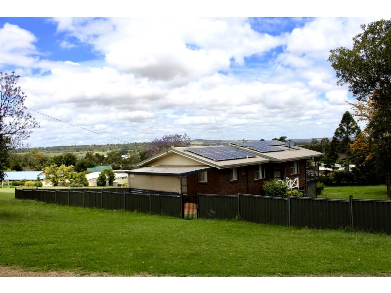 5 KATHY STREET, Kingaroy QLD 4610