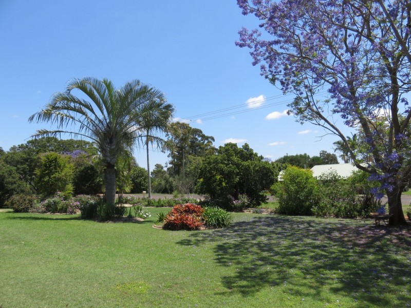 11 TARONG DRIVE, Kingaroy QLD 4610