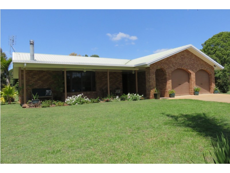 11 TARONG DRIVE, Kingaroy QLD 4610