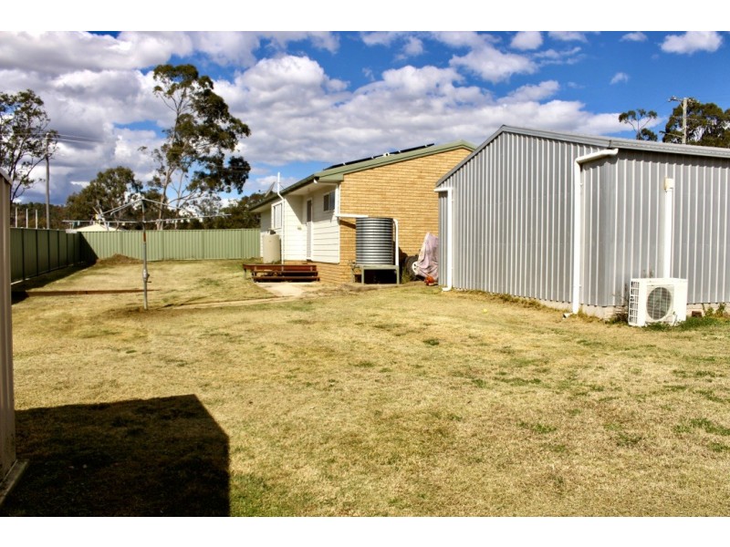 85 CHESTER STREET, Nanango QLD 4615