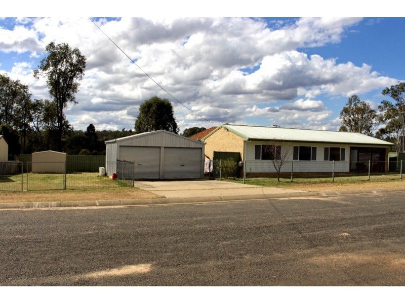 85 CHESTER STREET, Nanango QLD 4615