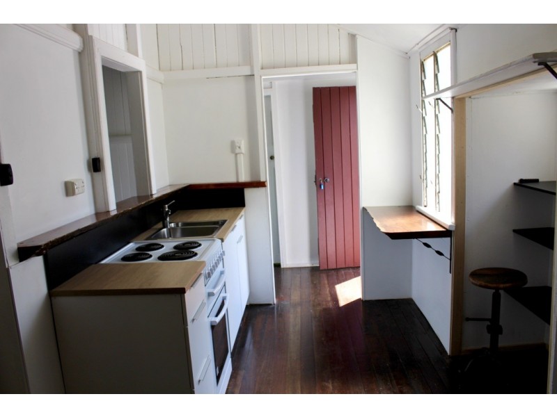 10 MAIN STREET, Hivesville QLD 4612