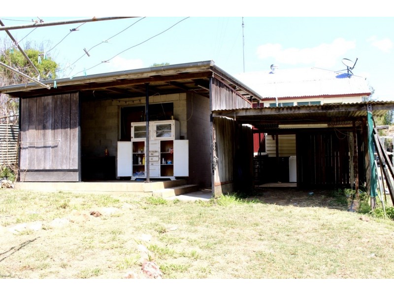 10 MAIN STREET, Hivesville QLD 4612