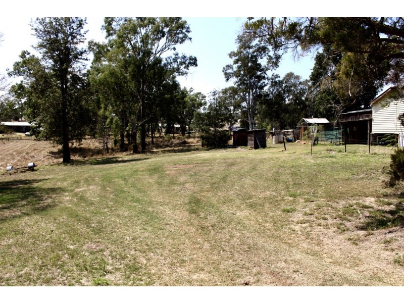 10 MAIN STREET, Hivesville QLD 4612