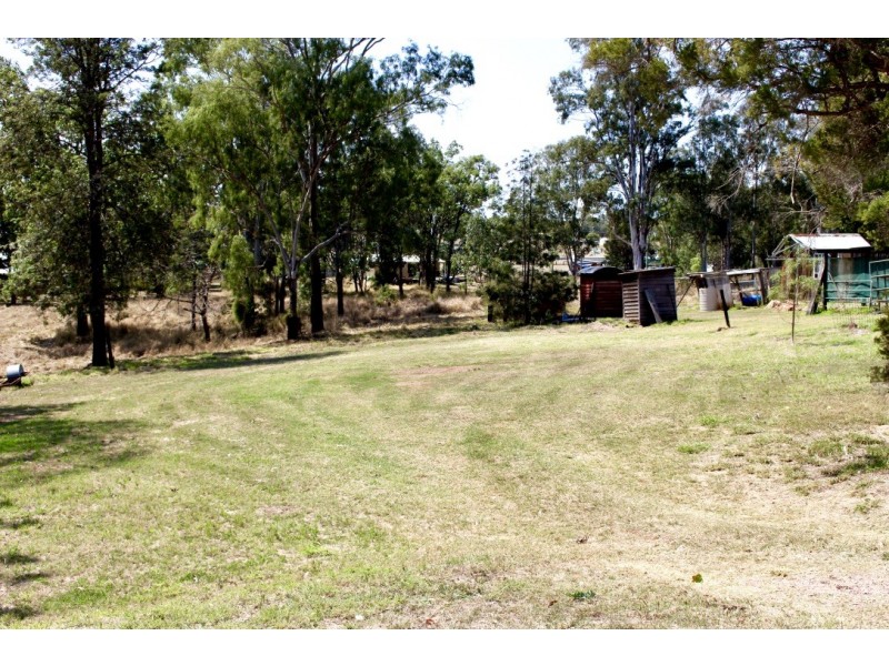 10 MAIN STREET, Hivesville QLD 4612