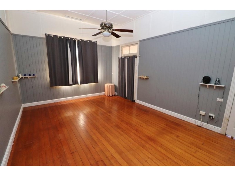 63 FIRST AVENUE, Kingaroy QLD 4610