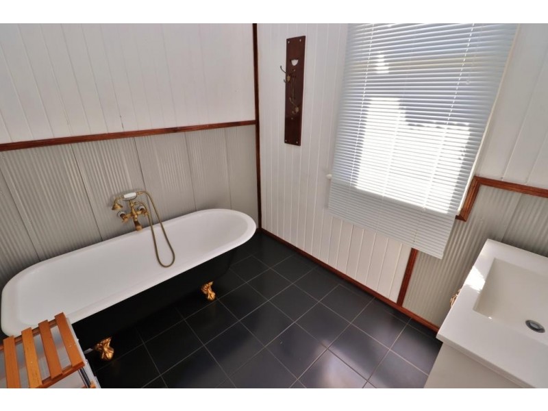 63 FIRST AVENUE, Kingaroy QLD 4610