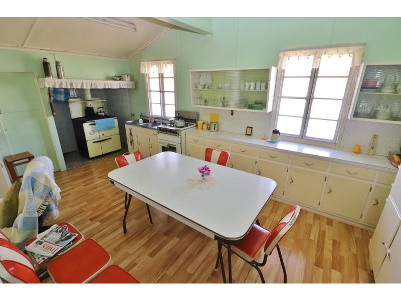 16 FISHER STREET, Kingaroy QLD 4610