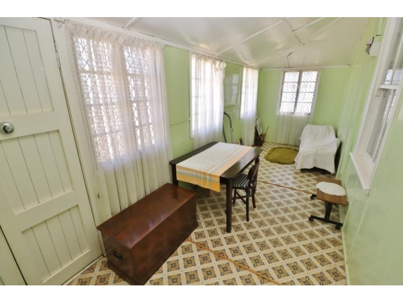 16 FISHER STREET, Kingaroy QLD 4610