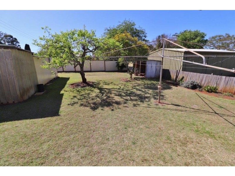 16 FISHER STREET, Kingaroy QLD 4610