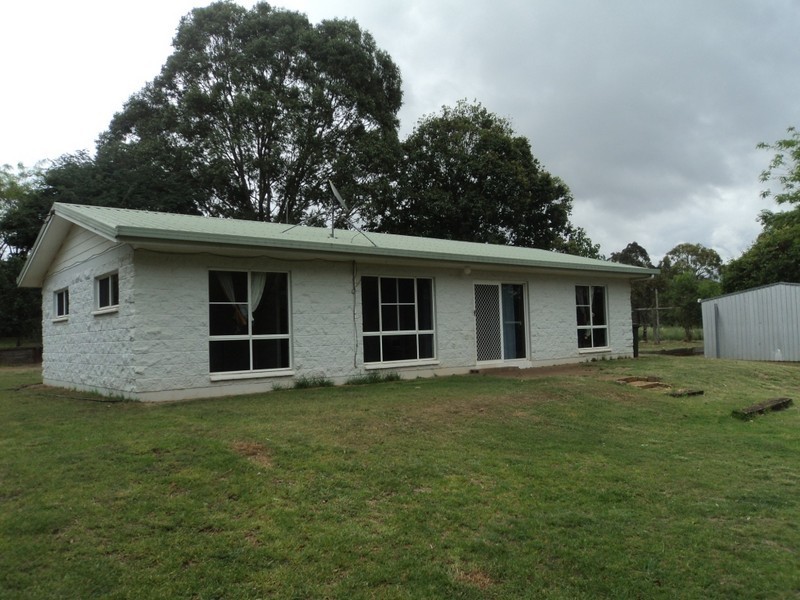29 Burtons Road, Kingaroy QLD 4610