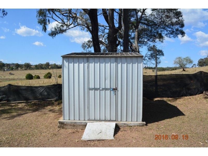 10 Beresford St, Proston QLD 4613
