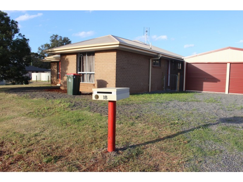 18 Duke Street, Memerambi QLD 4610