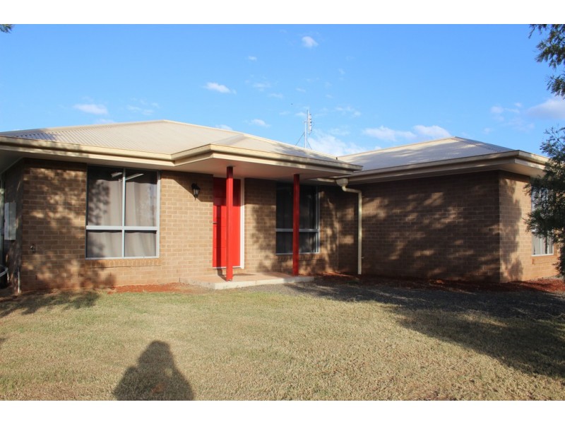 18 Duke Street, Memerambi QLD 4610