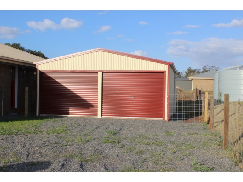 18 Duke Street, Memerambi QLD 4610