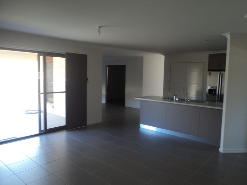 19 Tessmans Road, Kingaroy QLD 4610