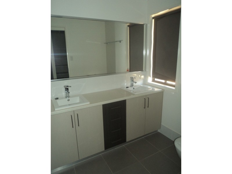 19 Tessmans Road, Kingaroy QLD 4610