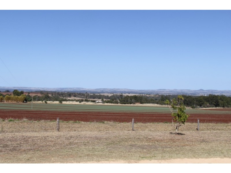 Tablelands QLD 4605
