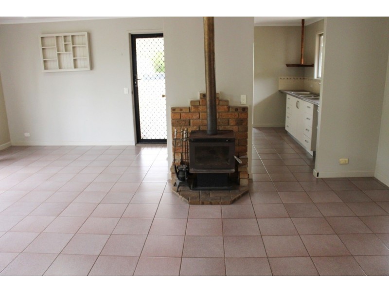 2 BELLE STREET, Kingaroy QLD 4610