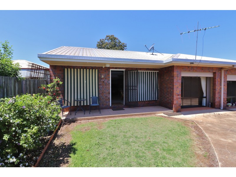 3 34 ALFORD STREET, Kingaroy QLD 4610
