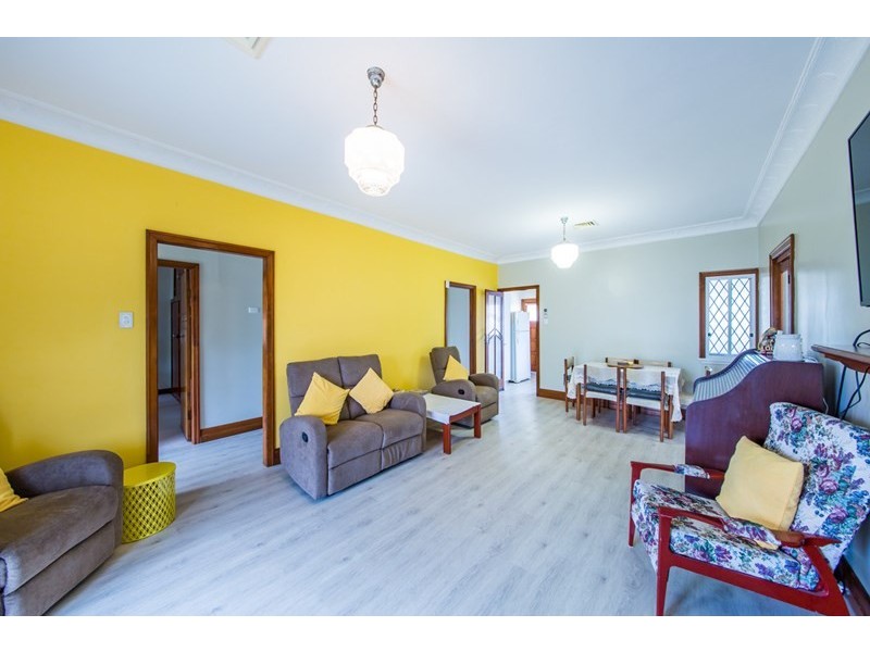 16 CORAL STREET, Kingaroy QLD 4610