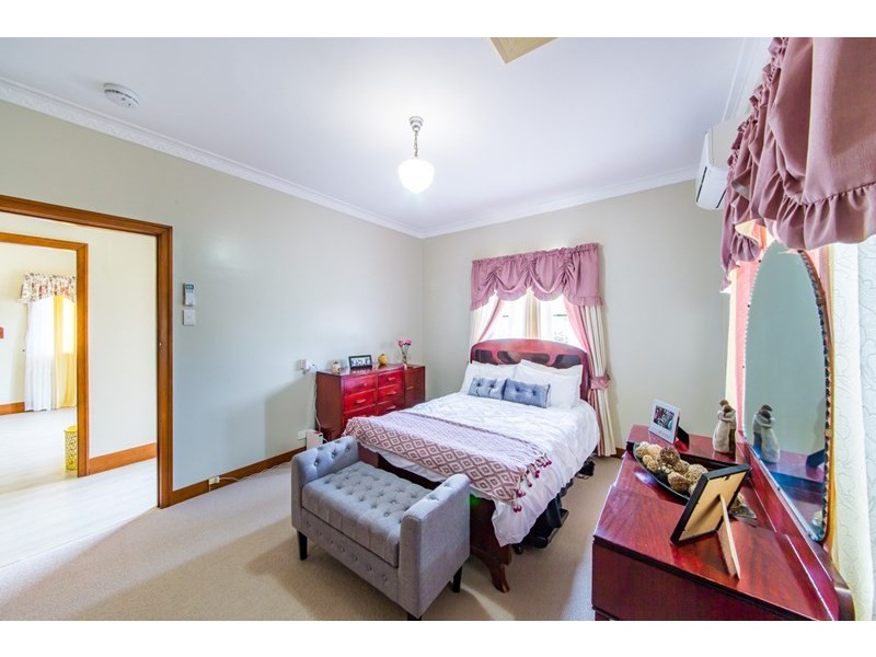 16 CORAL STREET, Kingaroy QLD 4610