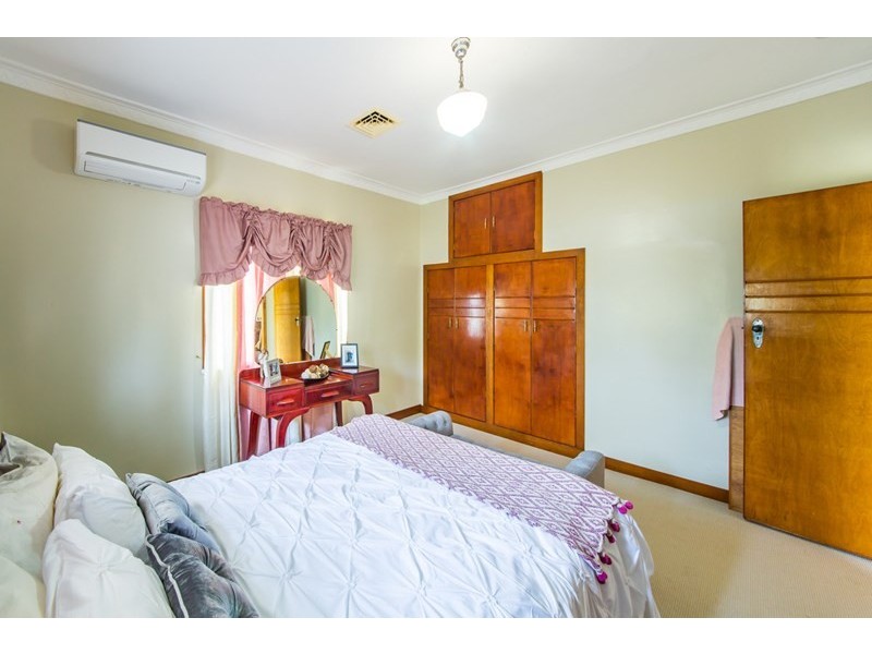 16 CORAL STREET, Kingaroy QLD 4610