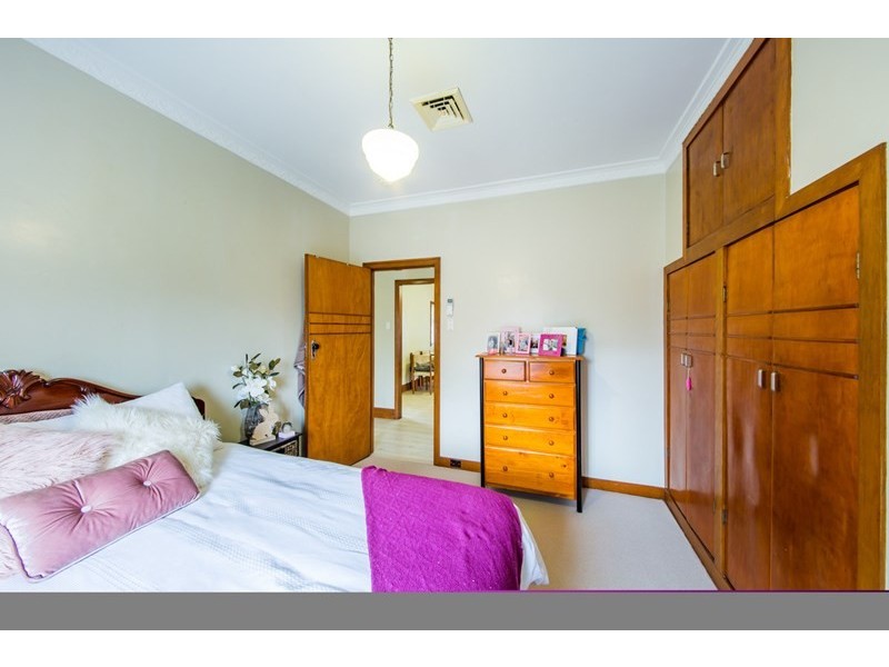 16 CORAL STREET, Kingaroy QLD 4610