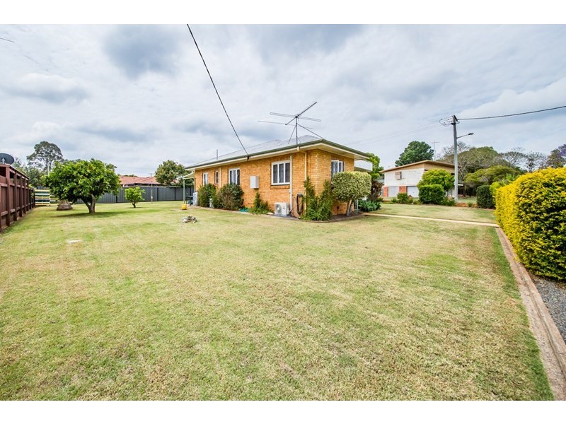 16 CORAL STREET, Kingaroy QLD 4610