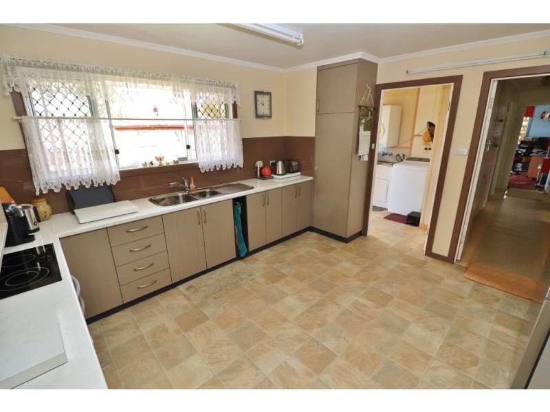 11 EARL STREET, Kingaroy QLD 4610