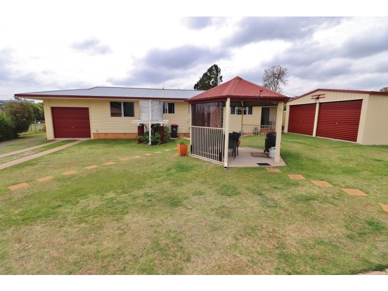 11 EARL STREET, Kingaroy QLD 4610
