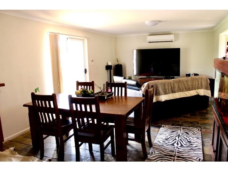 28 Murray Parade, Kingaroy QLD 4610