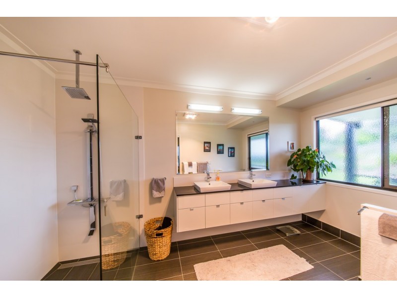 64 WEBSTER STREET, Kingaroy QLD 4610