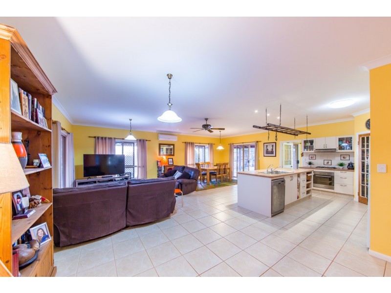 46 MOORE STREET, Kingaroy QLD 4610