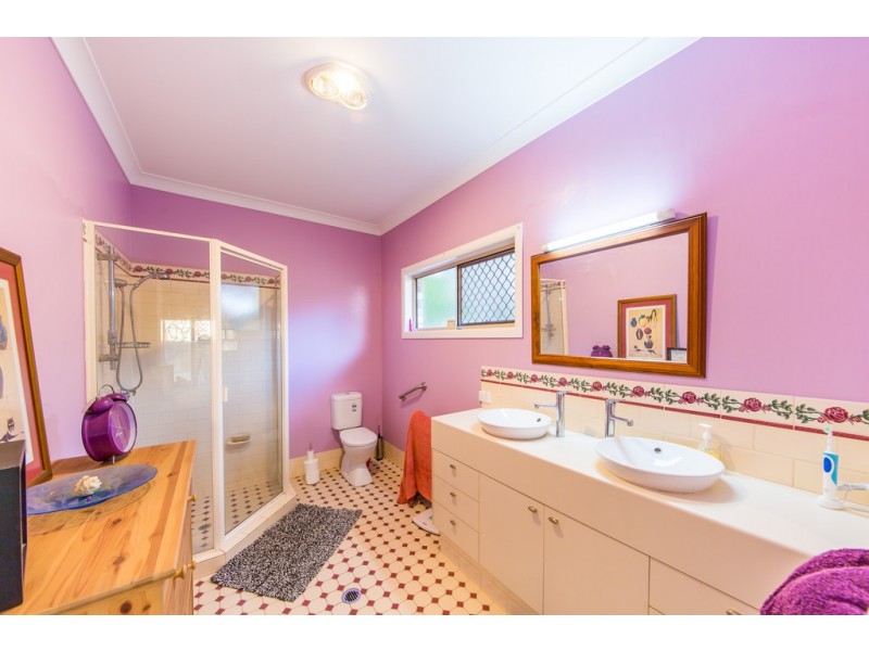 46 MOORE STREET, Kingaroy QLD 4610