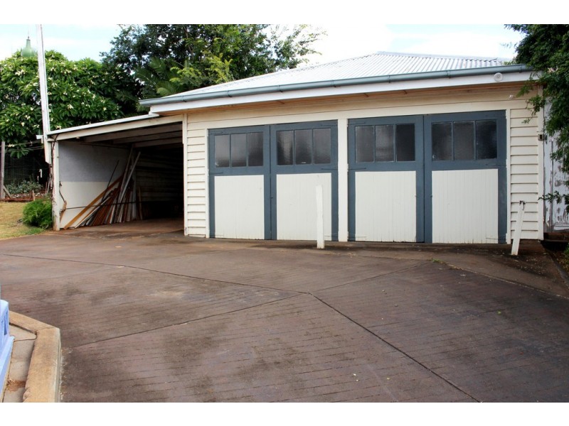 18 CARROLL STREET, Kingaroy QLD 4610