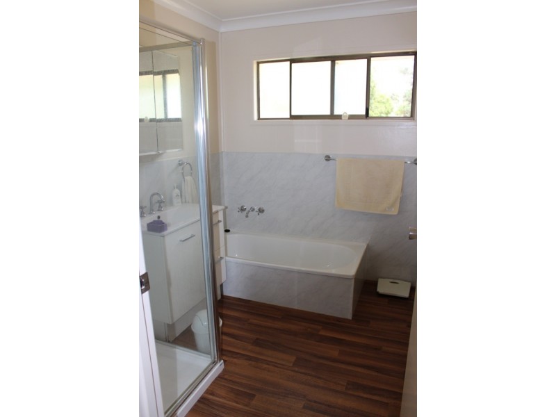 125 MOORE STREET, Kingaroy QLD 4610