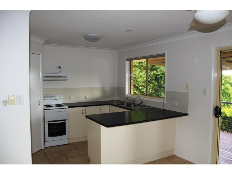 19 FAIRVIEW DRIVE, Kingaroy QLD 4610