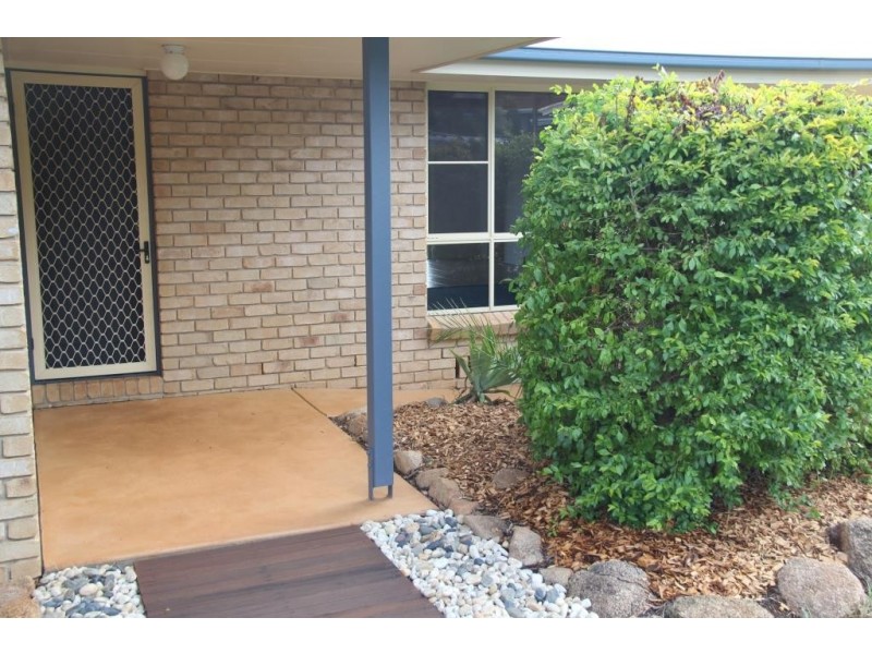 19 FAIRVIEW DRIVE, Kingaroy QLD 4610