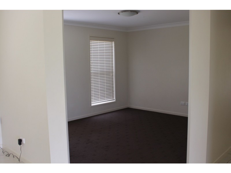 74-76 ROSELLA PARADE, Kingaroy QLD 4610