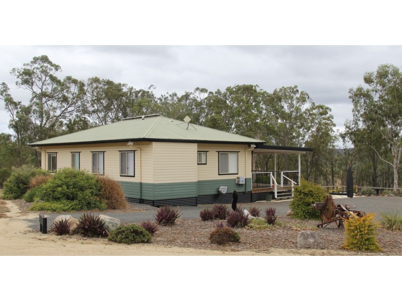 1505 Memerambi Barkers creek rd, Wattle Camp QLD 4615