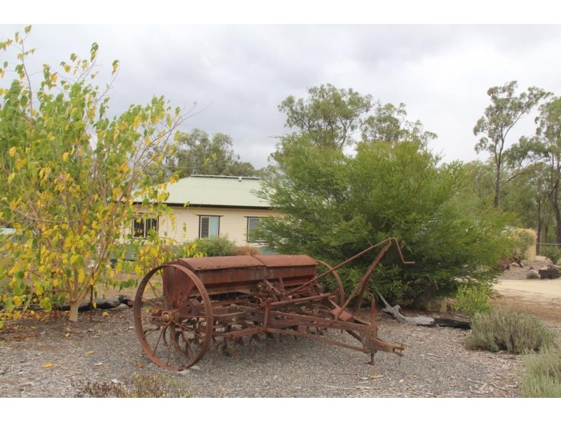 1505 Memerambi Barkers creek rd, Wattle Camp QLD 4615