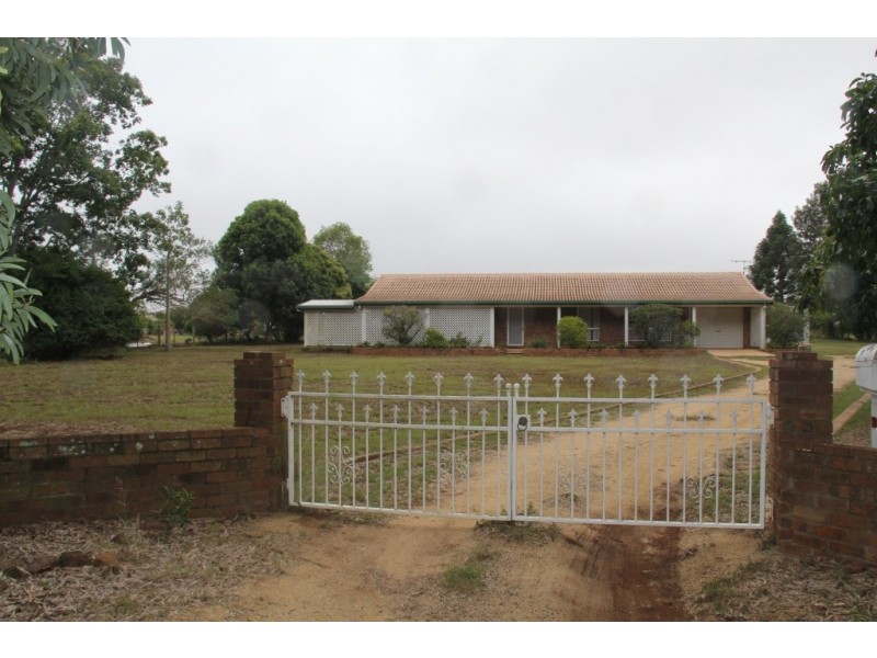 8 Redmans Road, Kingaroy QLD 4610