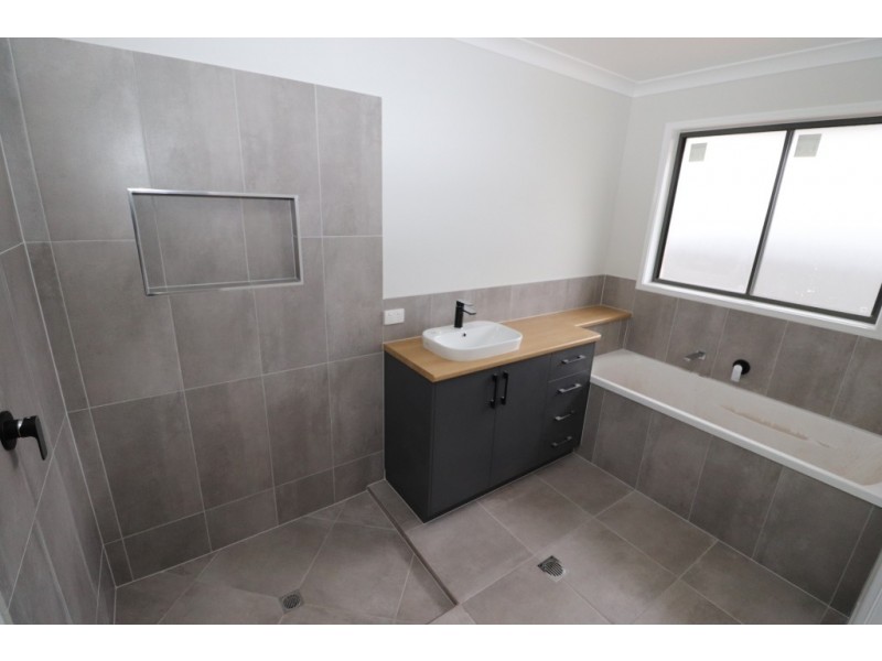 20 DARRYL CRESCENT, Kingaroy QLD 4610