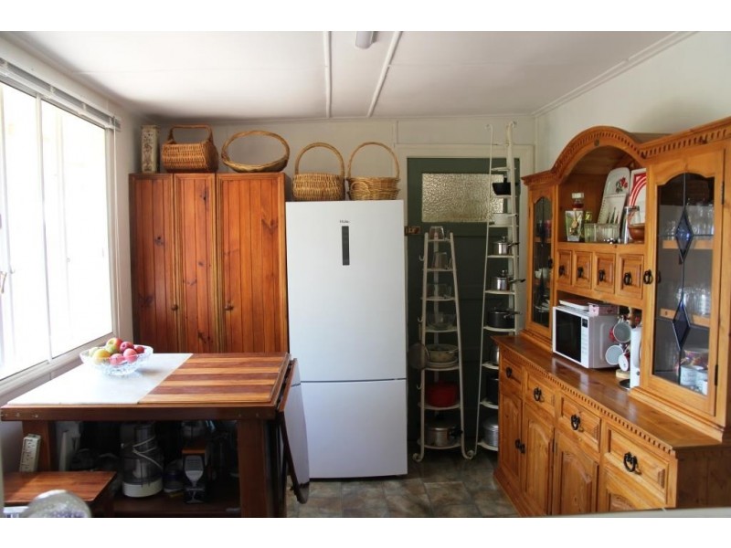 845 ELLESMERE ROAD, Ellesmere QLD 4610