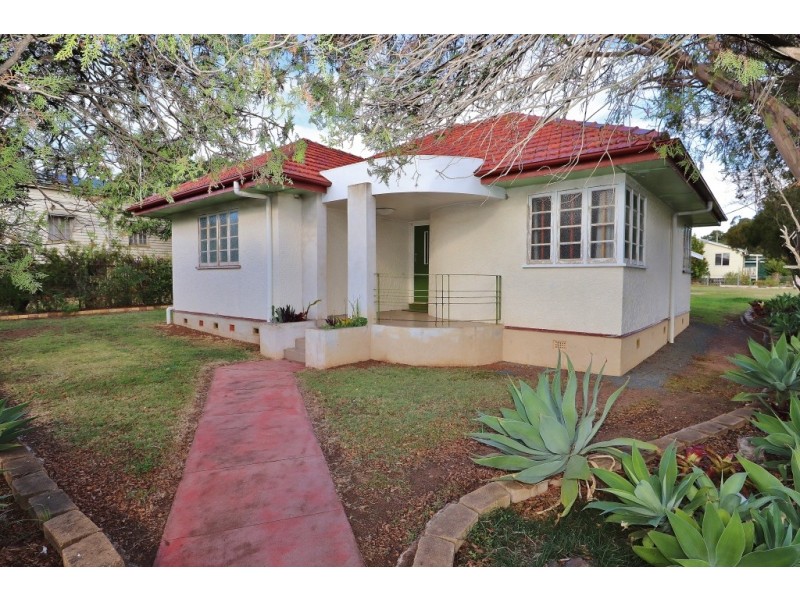 40 SCOTT STREET, Wondai QLD 4606