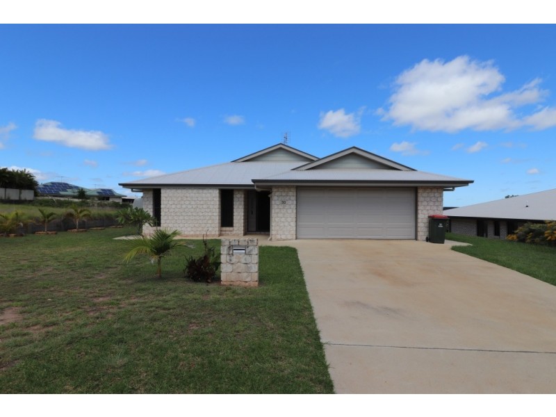32 Bernard Cres, Kingaroy QLD 4610