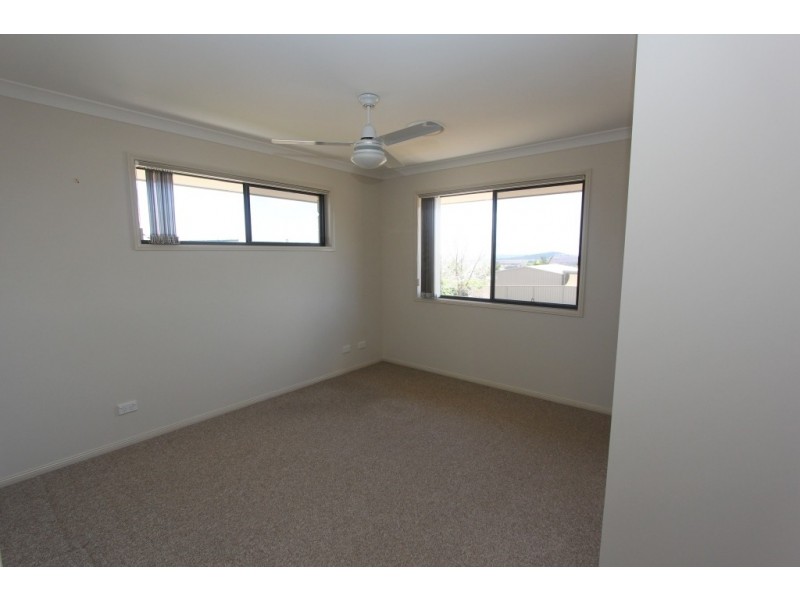 32 Bernard Cres, Kingaroy QLD 4610