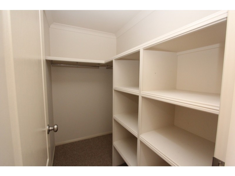 32 Bernard Cres, Kingaroy QLD 4610