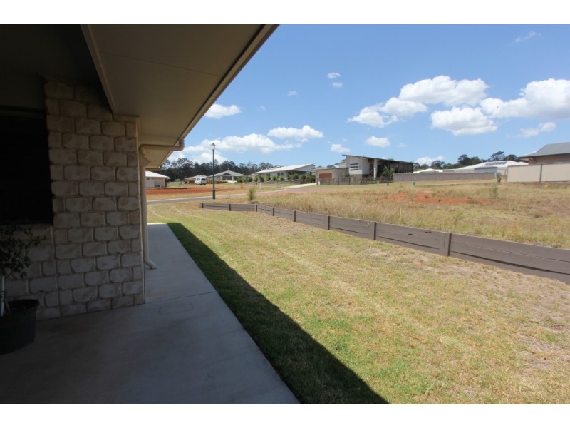 32 Bernard Cres, Kingaroy QLD 4610